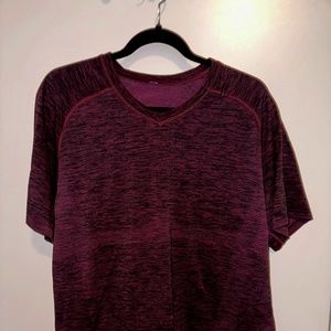 Lululemon Metal Vent Tech Tee Short Sleeve in Great Confition!